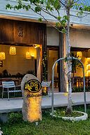 Le Chanthou Boutique