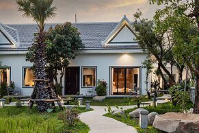 Le Chanthou Boutique