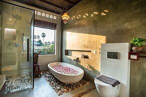 Le Chanthou Boutique