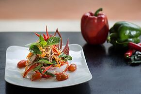 Le Chanthou Boutique