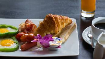 Le Chanthou Boutique