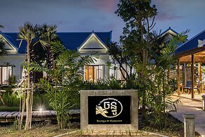 Le Chanthou Boutique