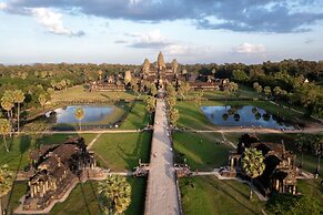 Le Chanthou Boutique