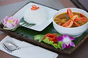 Le Chanthou Boutique