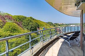 The Sands - Sea Front Apartments