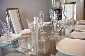 The Sands - Sea Front Apartments