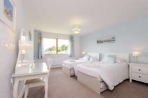 The Sands - Sea Front Apartments