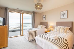 The Sands - Sea Front Apartments