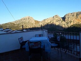 Apartamentos Sierra del Hacho