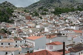 Apartamentos Sierra del Hacho