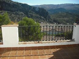 Apartamentos Sierra del Hacho