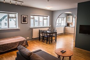 Bakki Hostel and Apartments