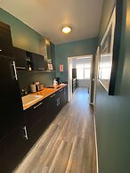 Bakki Hostel and Apartments