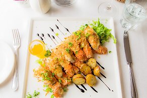 Bakki Hostel and Apartments