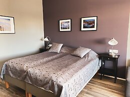 Bakki Hostel and Apartments