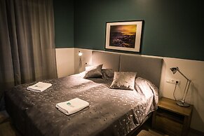 Bakki Hostel and Apartments