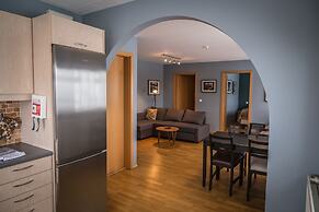 Bakki Hostel and Apartments