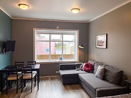 Bakki Hostel and Apartments