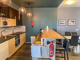 Bakki Hostel and Apartments