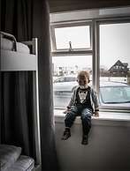 Bakki Hostel and Apartments