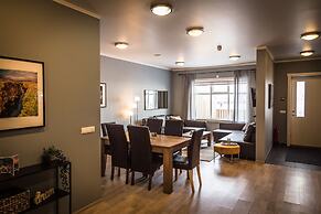 Bakki Hostel and Apartments