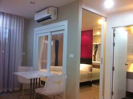 The Scene Condo By The Rich