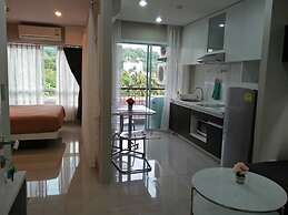 The Scene Condo By The Rich