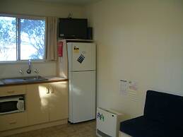 Rainbow Pines Tourist Caravan Park