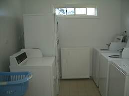 Rainbow Pines Tourist Caravan Park