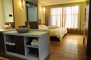 Moonlit Sky Resort