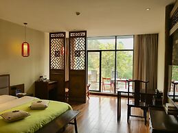 Moonlit Sky Resort