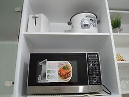 Blowing in the Wind - Lake View Apartments