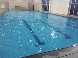 Blowing in the Wind - Lake View Apartments