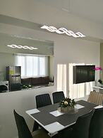 Blowing in the Wind - Lake View Apartments