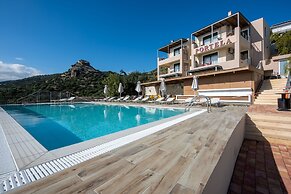 Portela Apartments Kastri