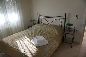 Portela Apartments Kampoula