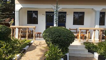 Phenicia Motel