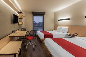 City Express by Marriott Celaya Galerias