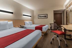 City Express by Marriott Celaya Galerias