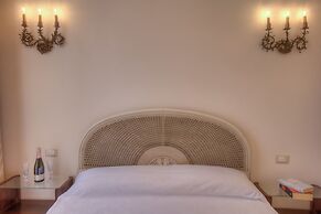 Rome Charming Suites