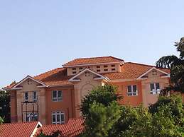 J Residence Motel Entebbe