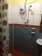 J Residence Motel Entebbe