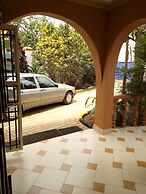 J Residence Motel Entebbe