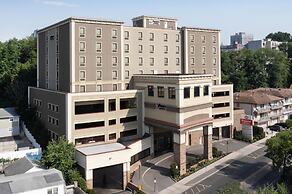 Best Western Premier NYC Gateway Hotel
