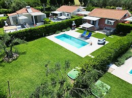 Cypress Garden Villas