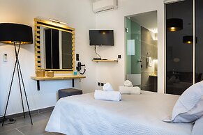 Cypress Garden Villas