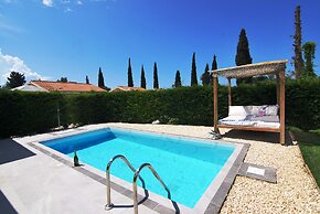 Cypress Garden Villas