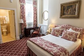 La Reserve Bed & Breakfast