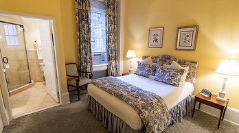 La Reserve Bed & Breakfast