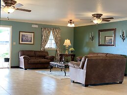 Candlelight Inn & Suites Hwy 69 near McAlester